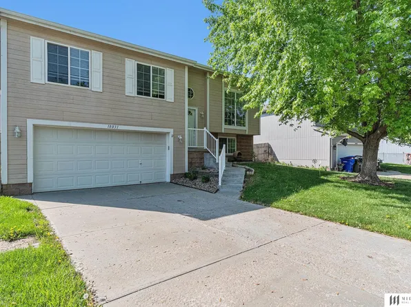 18031 Margo St, Omaha, NE 68136