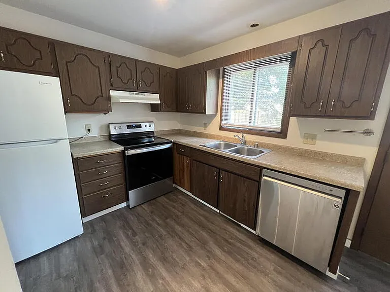 536 Melody Ln #1 — Photo 6