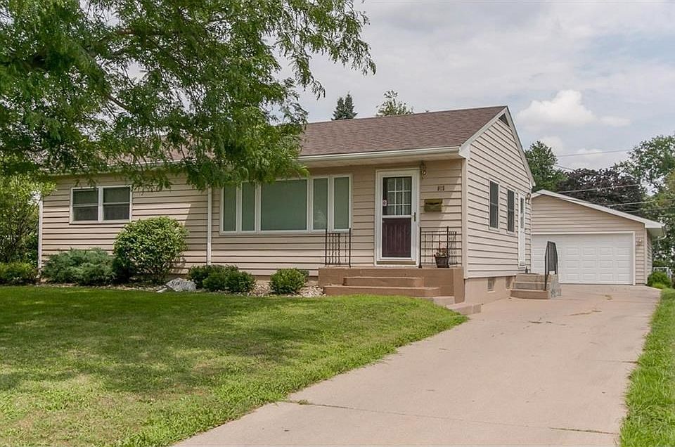 Cute Curb Appeal