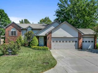 12227 E Laguna Ct, Wichita, KS 67207