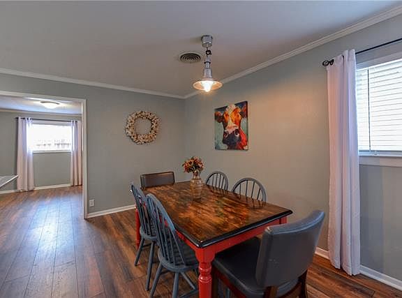 5th image of 4625 Bonnell Ave
