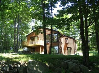 27 Tarkiln Hill Rd, Raymond, ME 04071