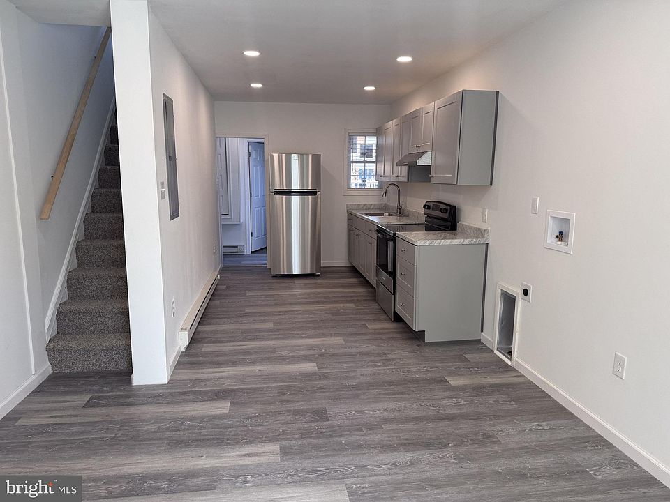 1st image of 163 Jefferson Ave