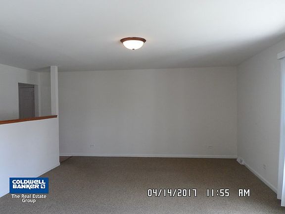 2nd image of 112 Graymoor Ln