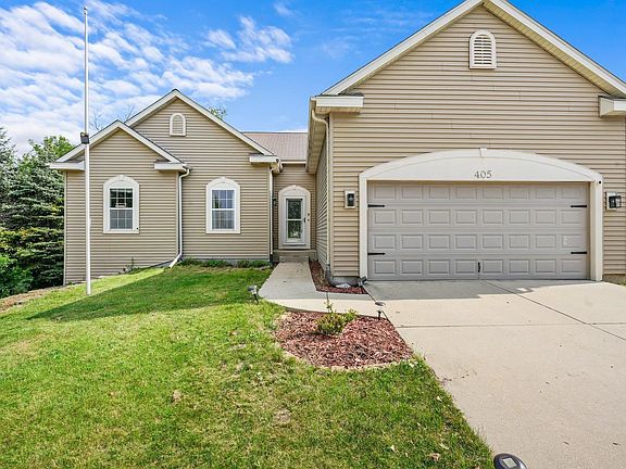 3rd image of 405 Hunters Glen Ln