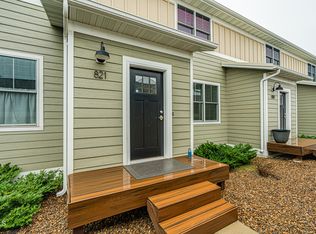 821 14th St SE, Mandan, ND 58554