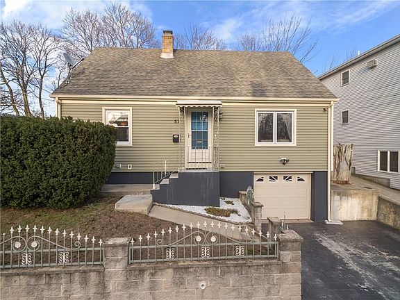 2nd image of 51 Herschel St