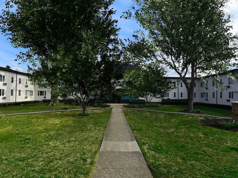 The Flats at Jackson Square — Photo 10