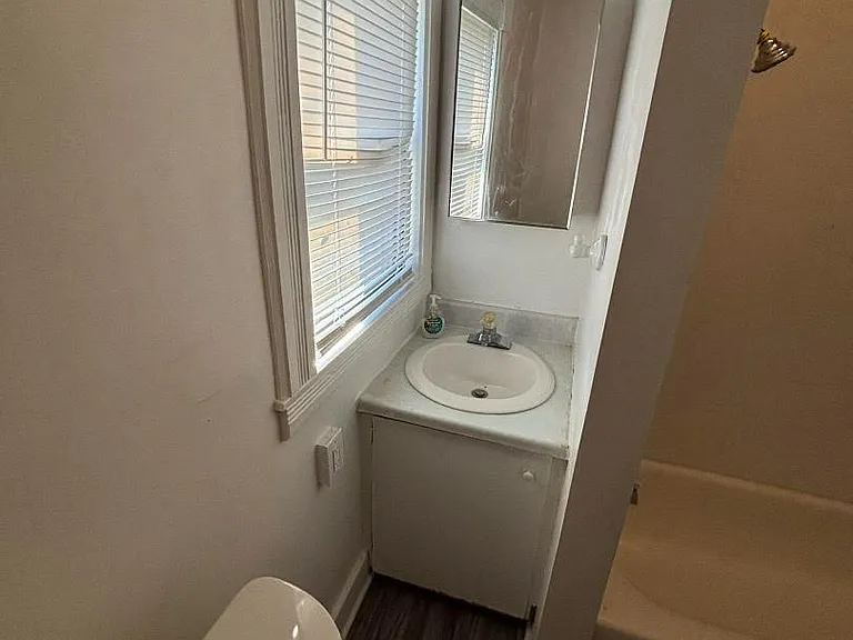 Unit Photo