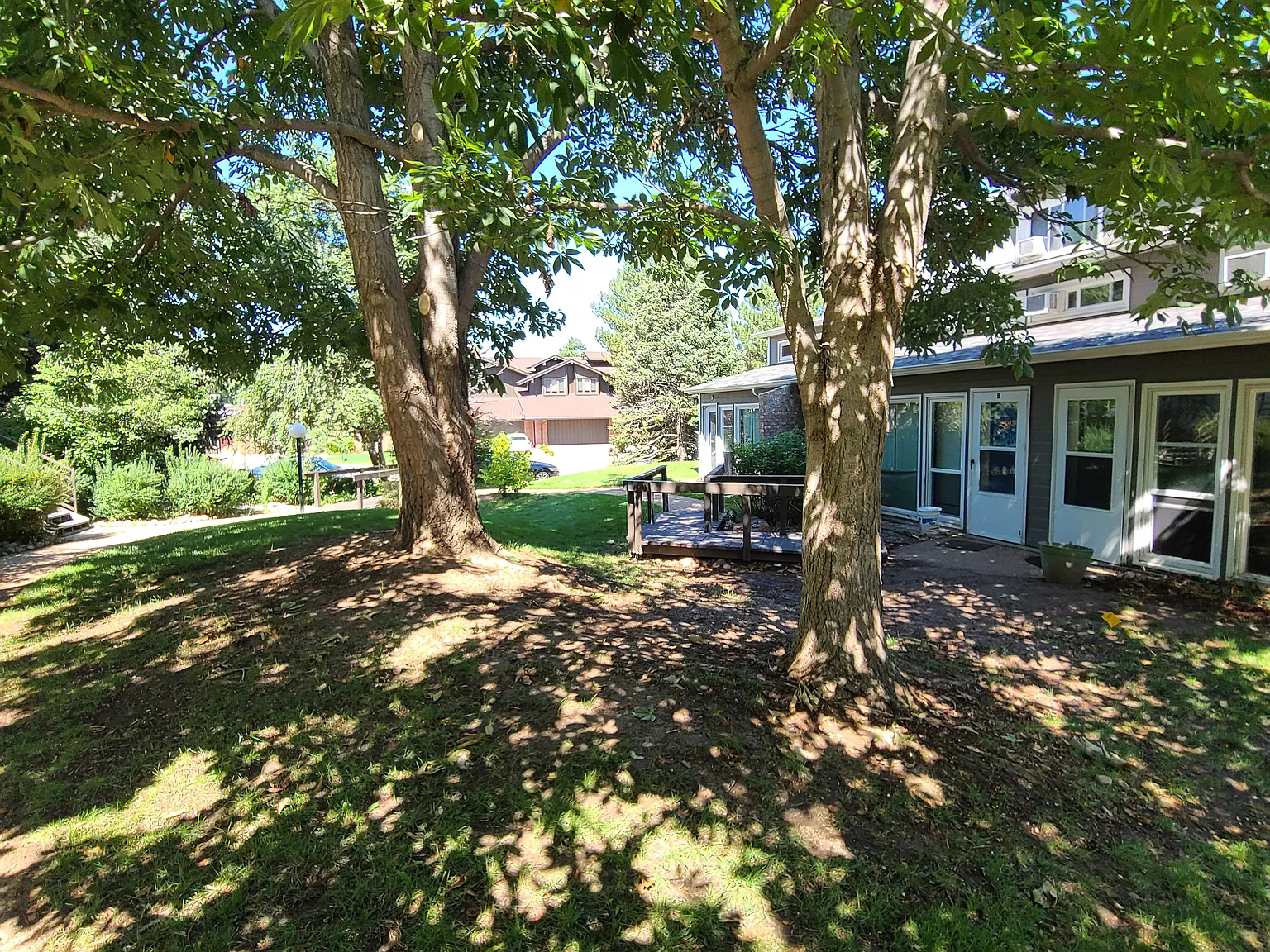 3 bed, 2.5 bath, 1700 sqft, $2,400 — Photo 4