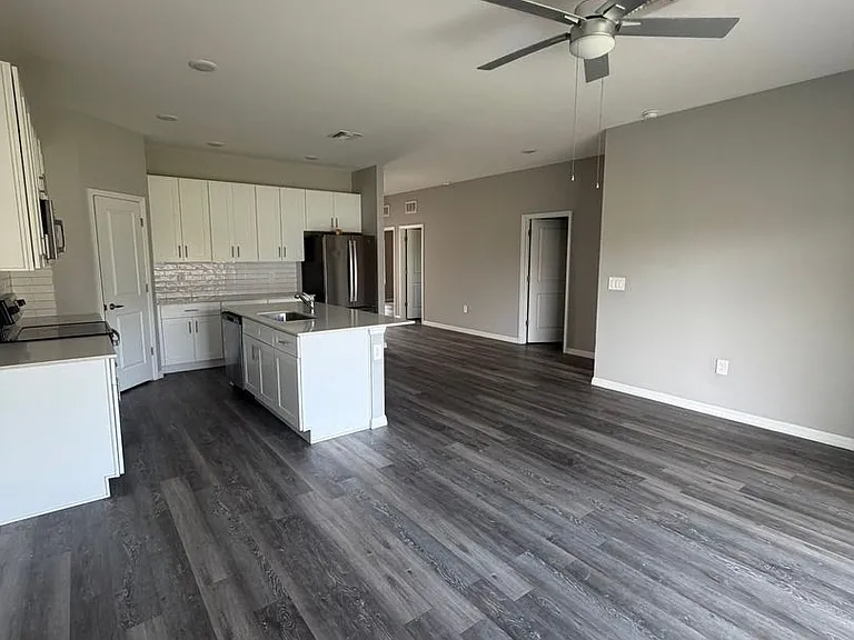 5416 Bristo St #5416 — Photo 9