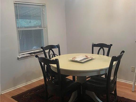 4th image of 2206 Berkett Dr #A
