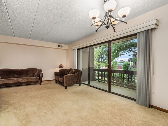 5th image of 9550 Mason Ave APT 3