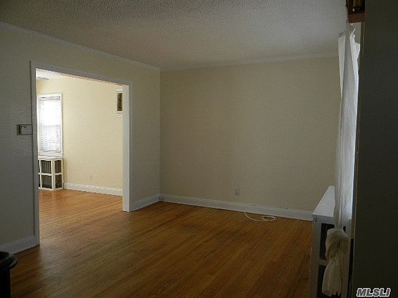 2nd image of 3 Waters Ave