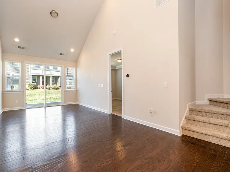 9320 Glenburn Ln — Photo 10