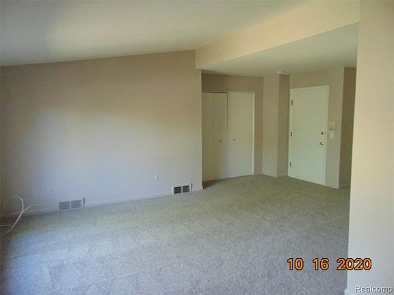 5th image of 1127 Derby Rd APT 7