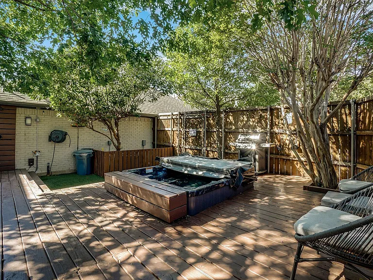 4219 Bendwood Ln — Photo 45