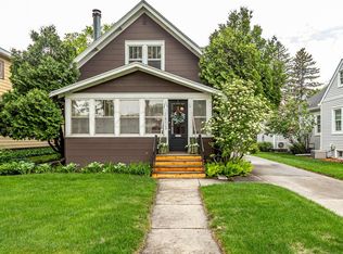 1413 7th St S, Fargo, ND 58103