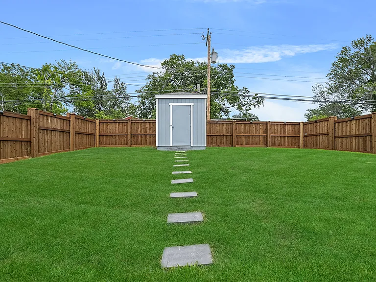9090 Meadowcrest St — Photo 58