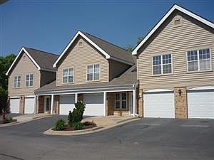 2nd image of 5968 Chasewood Pkwy APT 3