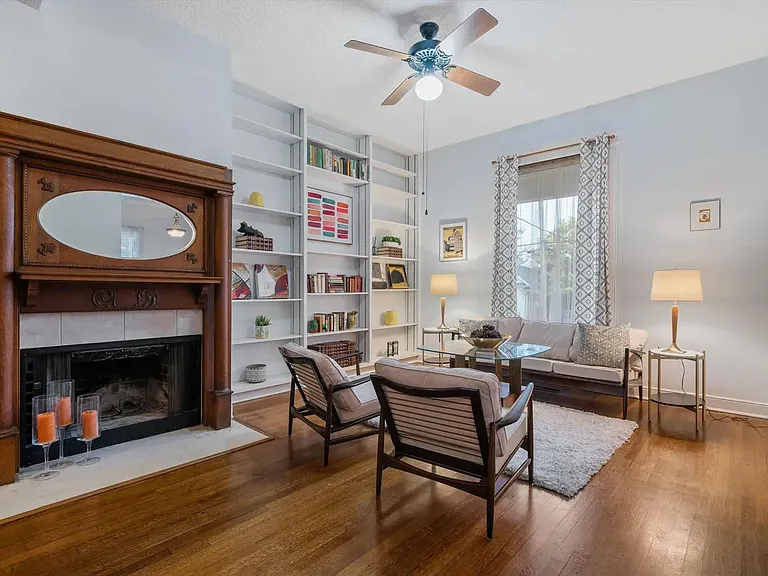 2097 Linden Ave — Photo 4