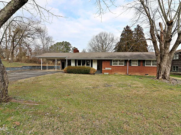 206 E Seneca Cir, Oneida, TN 37841