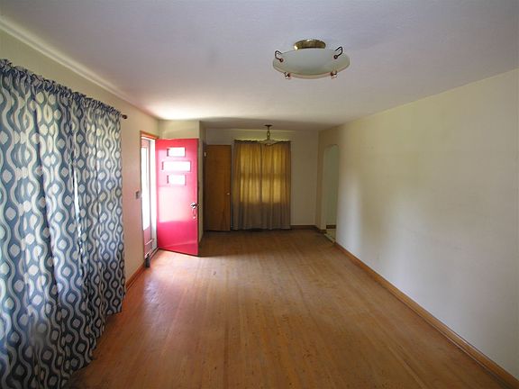 3rd image of Park Ave