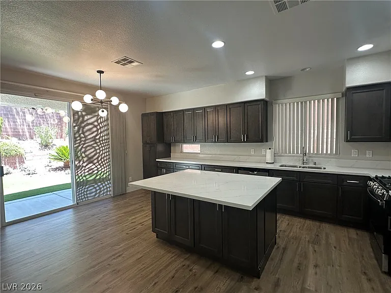 11126 Evvie Ln — Photo 11