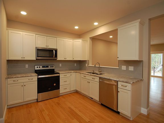 2nd image of 8C Villa Lane #6A