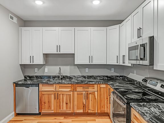 2nd image of 2806 Lafayette Ave #A