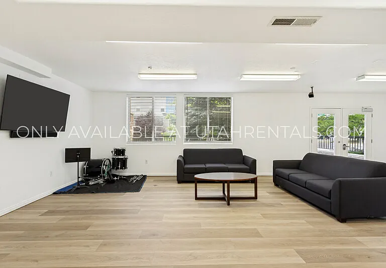 866 E 700 N #C1-1 — Photo 20