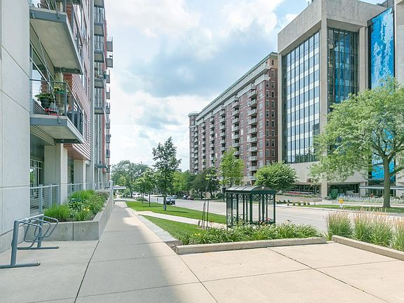 5th image of 309 W Washington Ave Unit 213