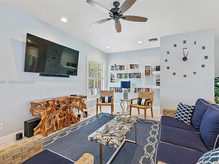 5800 NE Island Cove Way #2207 — Photo 21