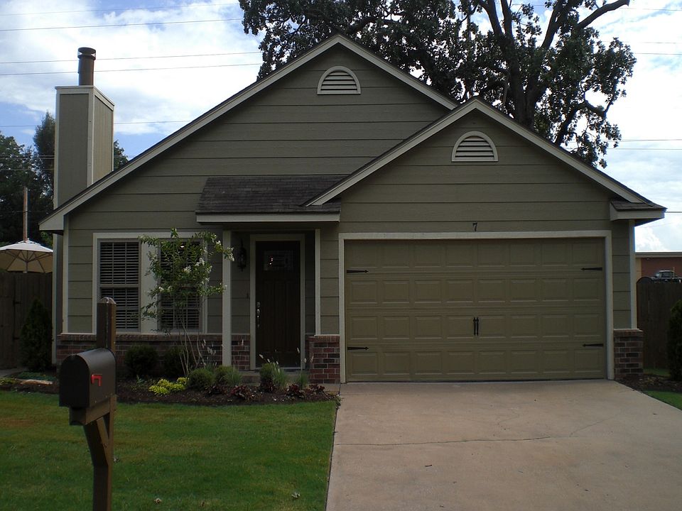1st image of 7 Brookhaven Ct