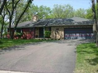 1725 Woodland Rd, Saint Cloud, MN 56304
