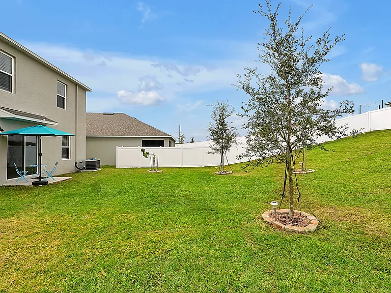 9673 Black Walnut Dr — Photo 67