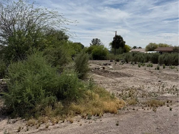 10580 S Tropics Rd, Mohave Valley, AZ 86440