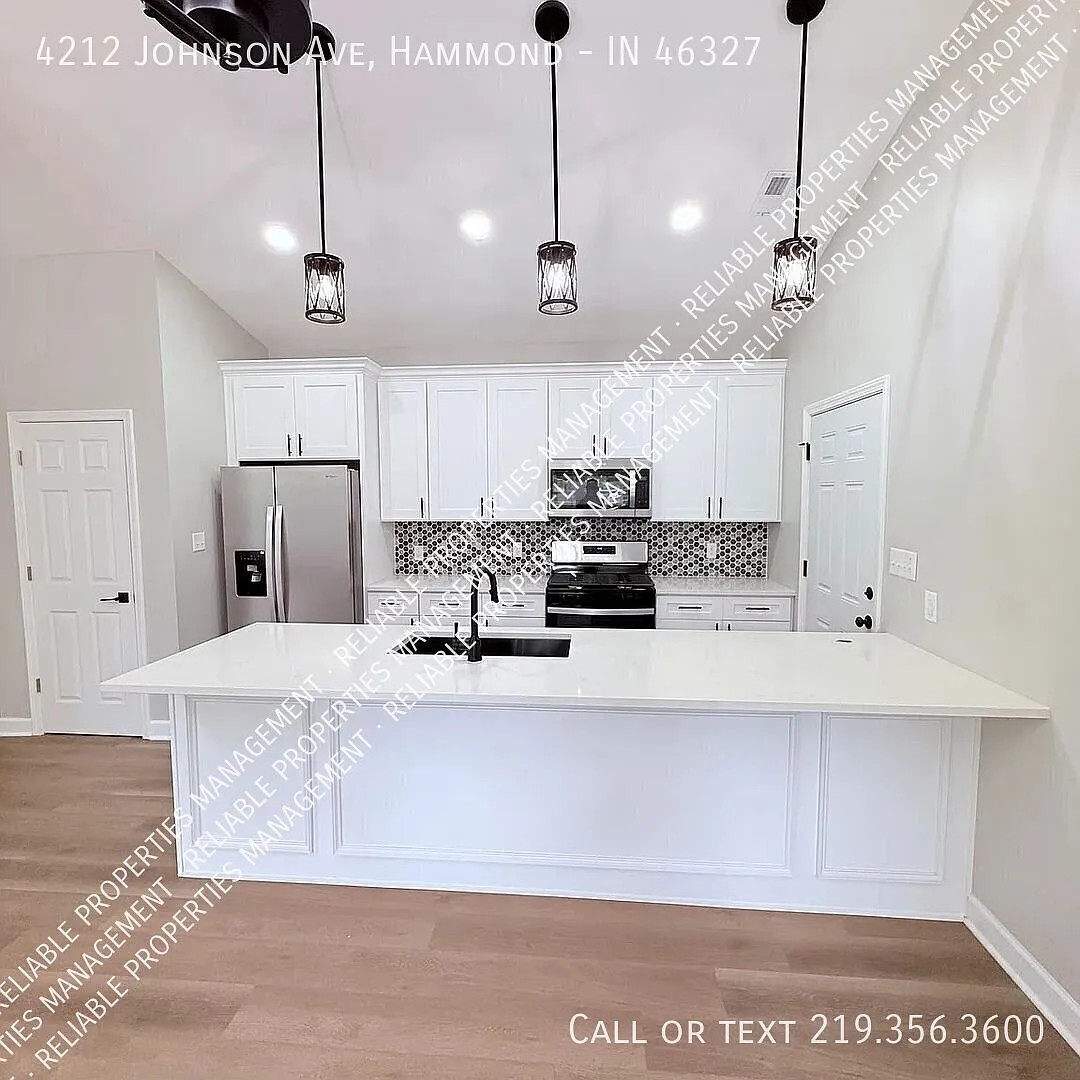 Presenting a stunning new construction ranch home - 4212 Johnson Ave, Hammond — Photo 2