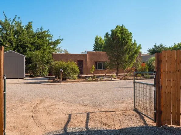 2203 Candelaria Rd NW, Albuquerque, NM 87107