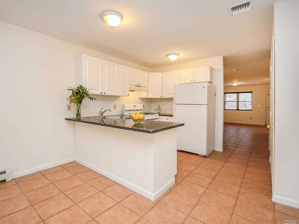 1st image of 12 Selina Ct