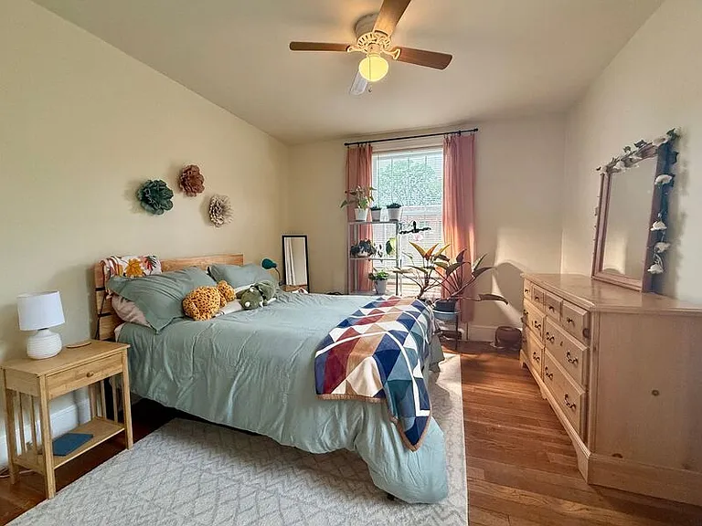 1320 Kenmore Ave #804-C — Photo 9