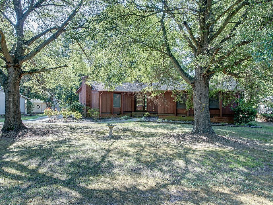 1st image of 1209 Candlewood Dr
