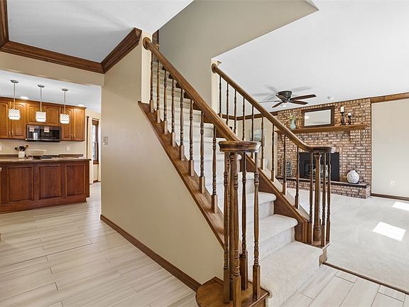 3rd image of 503 Stonehenge Ct