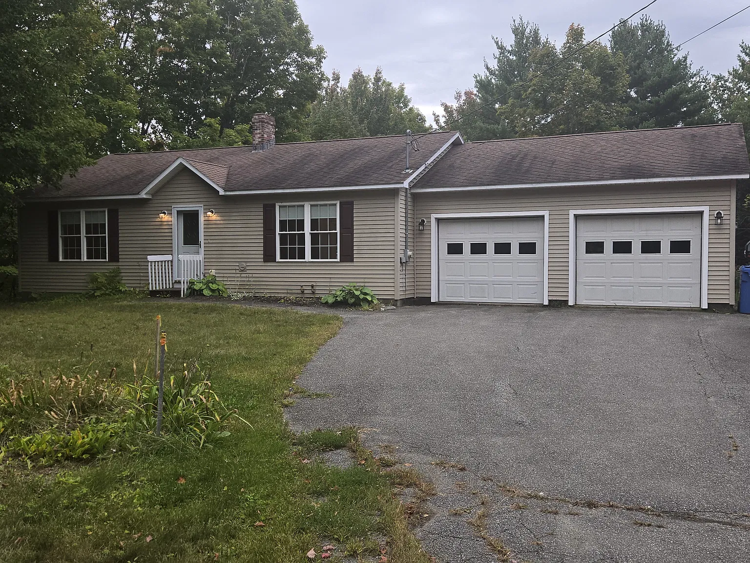 2 bed, 1000 sqft, $1,900 — Photo 1