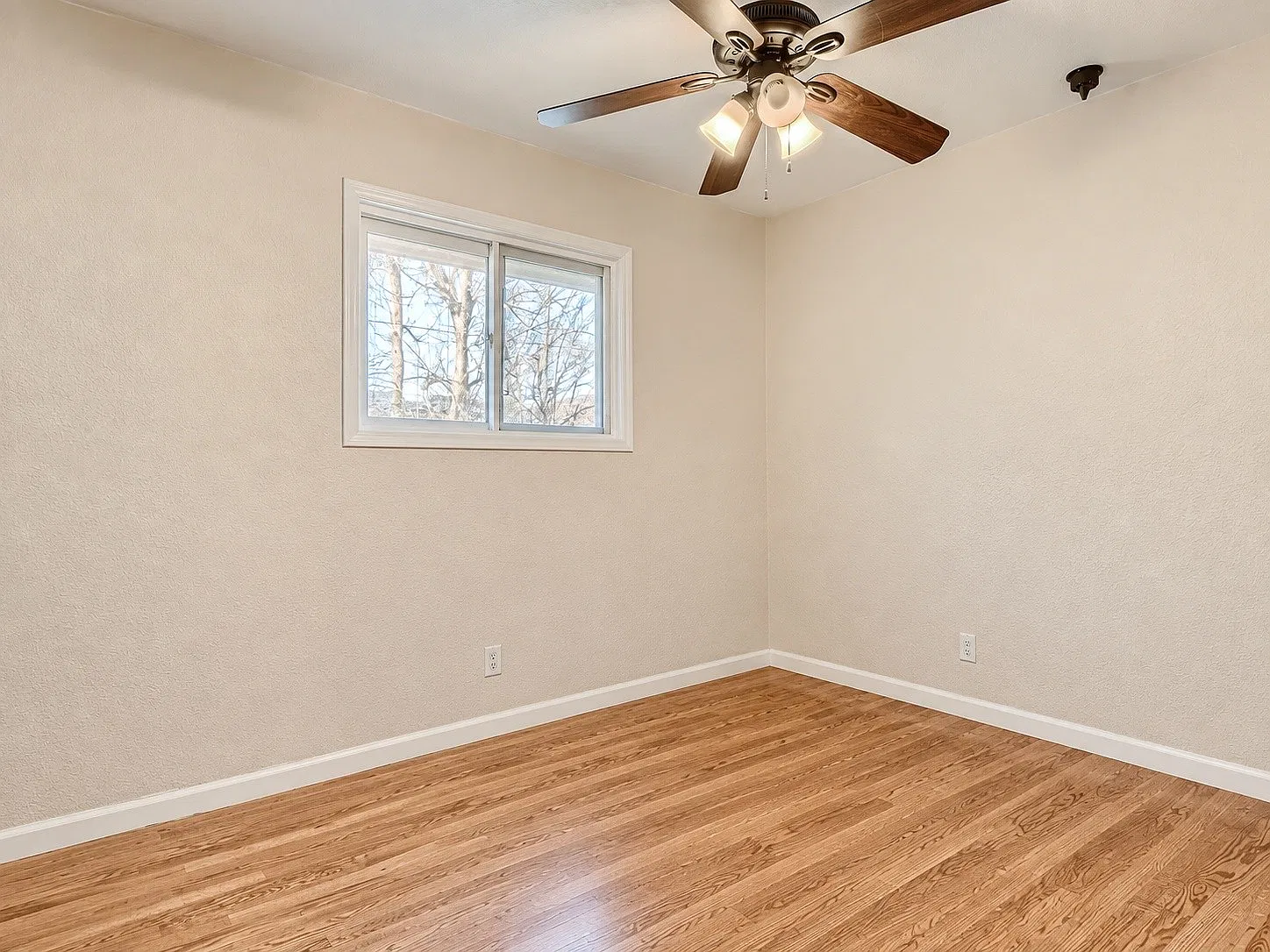 9147 Beechwood Dr — Photo 1