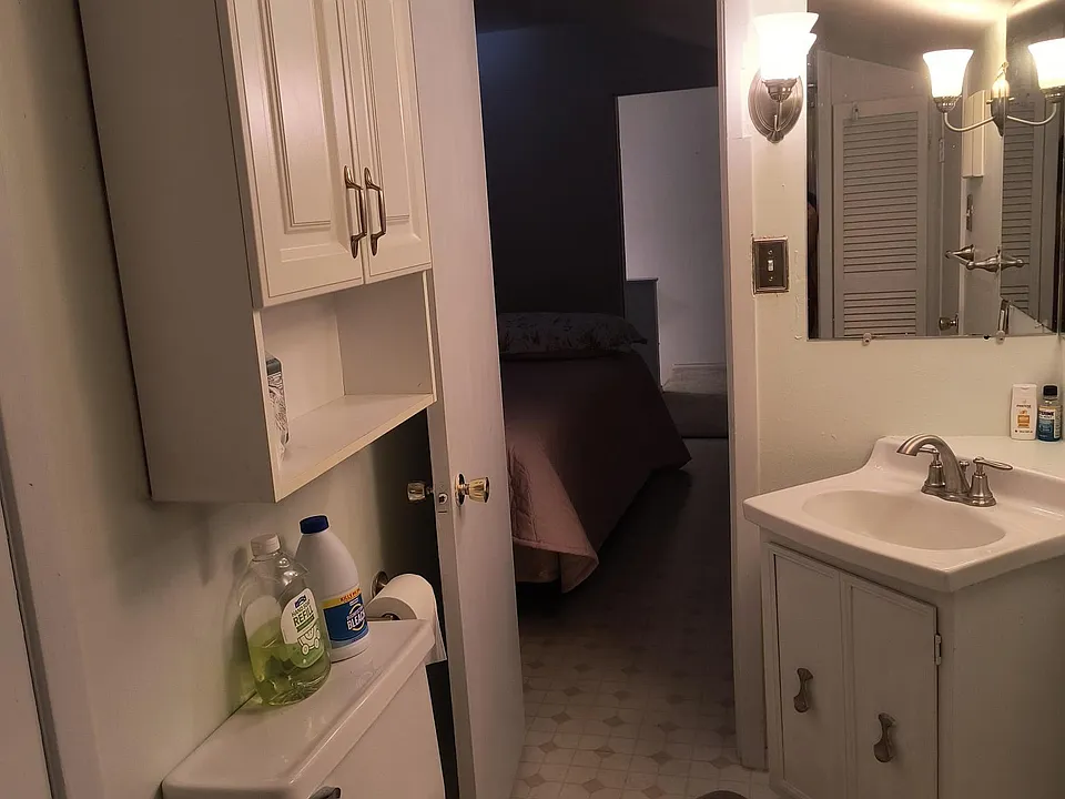 Bathroom looking toward bedroom
