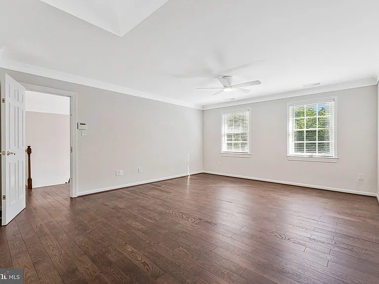 10034 Scenic View Ter — Photo 27