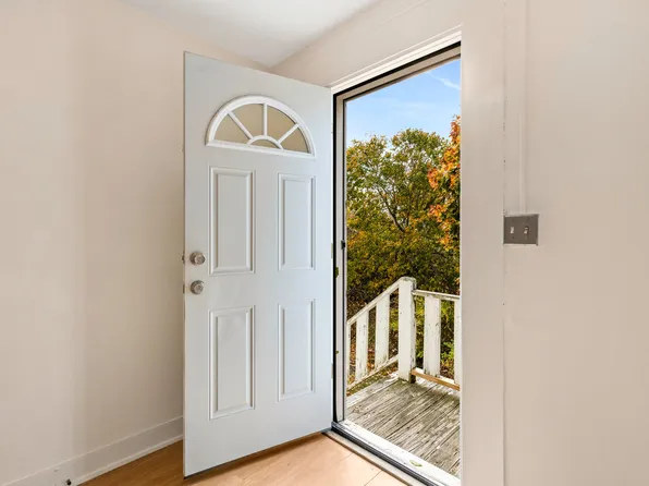 75 Cedar St Floor 2, Hyannis, MA 02601