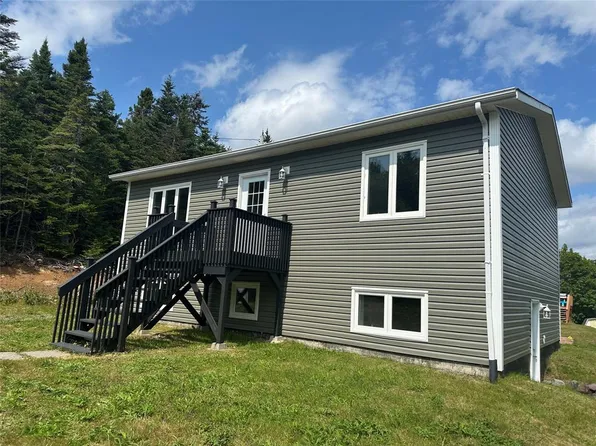 8 Broad Cove Road, Avondale, NL A0A1B0