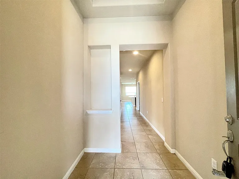 16412 Vescovo Ln — Photo 5